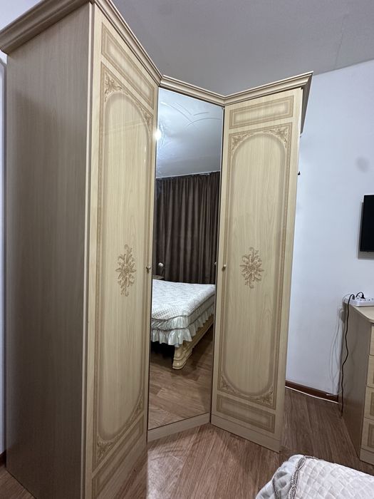 Спальный гарнитур