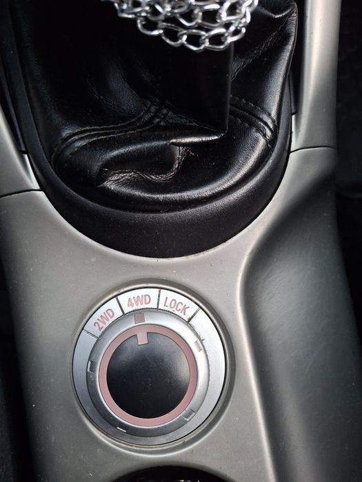 Vând mitsubishi Outlander