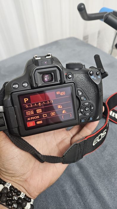 Canon Eos 700D stare foarte bună