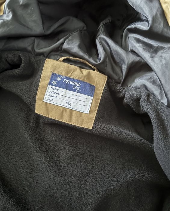 Продам куртку на мальчика