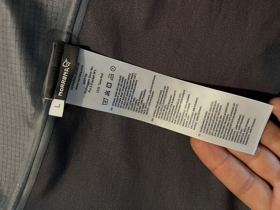 Vand geaca norrona goretex hardshell unisex