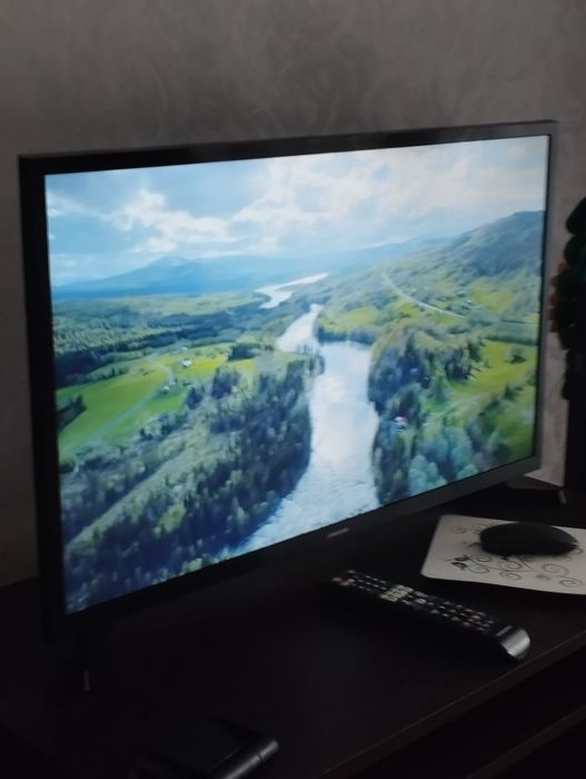 Телевизор Samsung