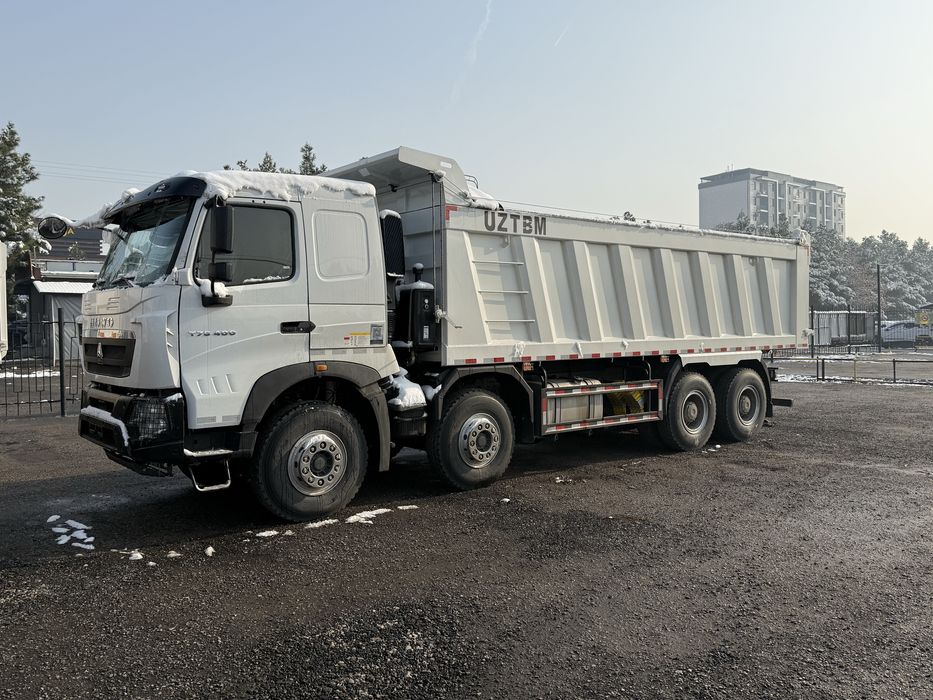 Автосамосвал Howo-T7S 8x4 - 32 т / 26 куб.м Sunhunk
