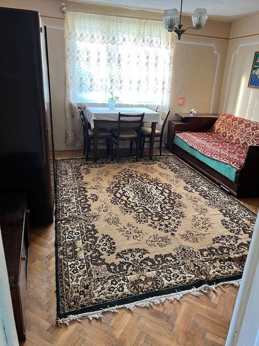 Vând casă în Simeria