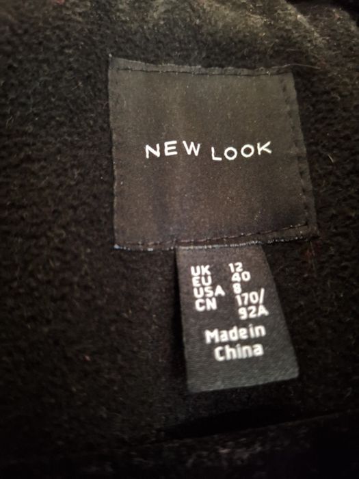 Palton New Look negru cu glugă și blăniță • mărimea 40