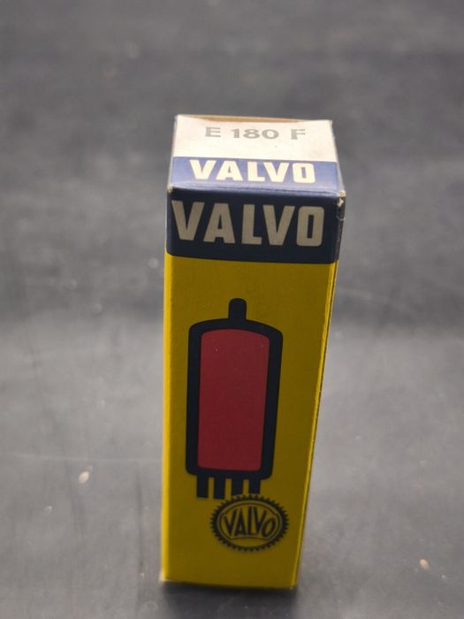 Радио лампы E88CC , E180F