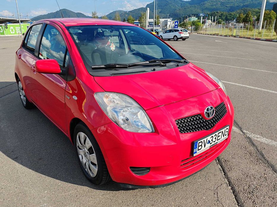 TOYOTA Yaris