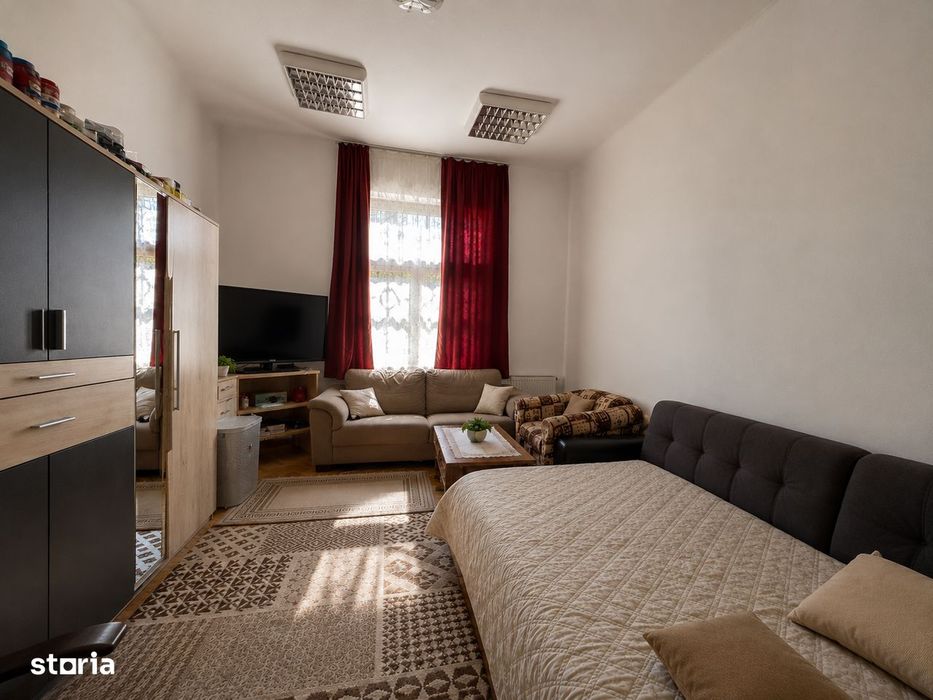 Casa singur in curte pe malul Crisului Repede - IMOBIHOR