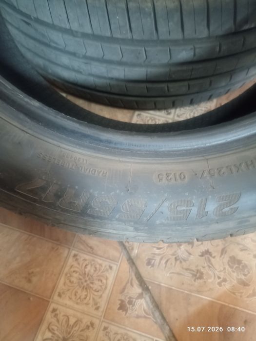 Продам шины 215/55/17