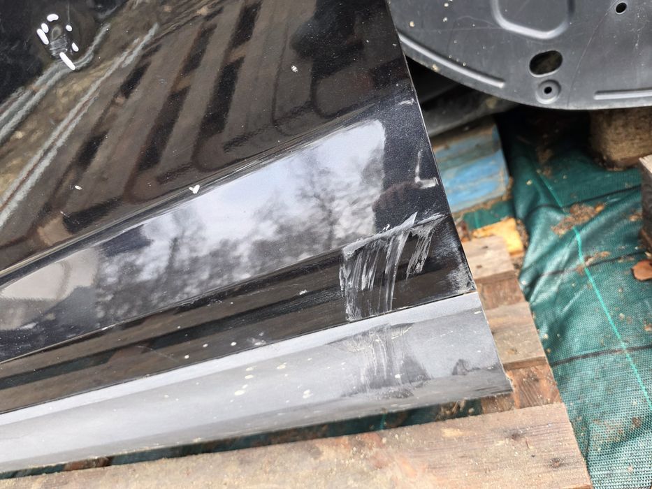 Skoda Karoq предна лява врата