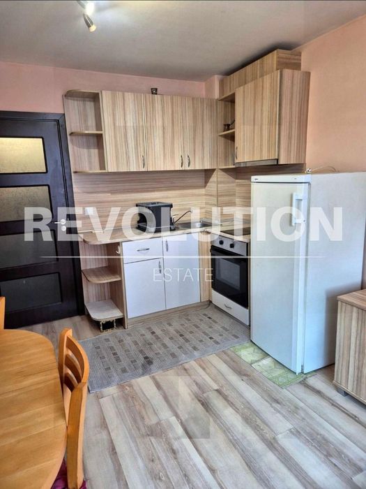 Двустаен апартамент  в гр.Варна, Колхозен пазар!