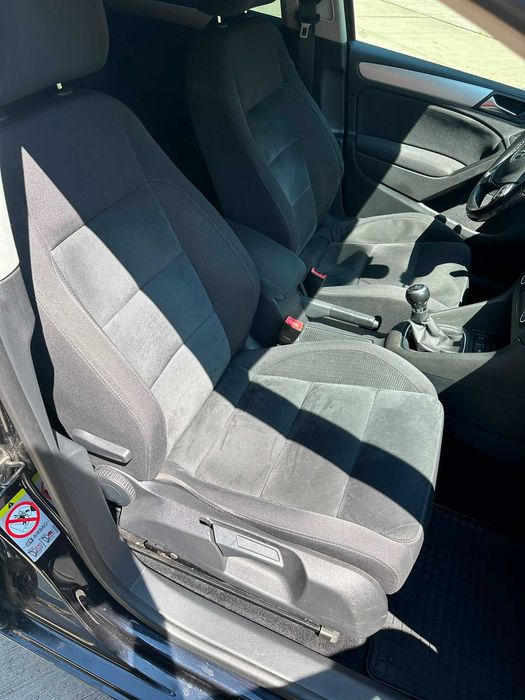 VOLKSWAGEN Golf 2011 — imagine 5