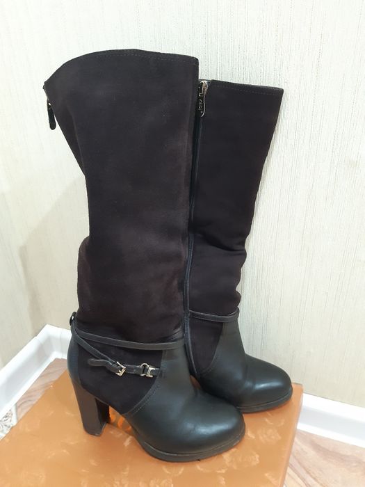 Продаю зимние сапожки