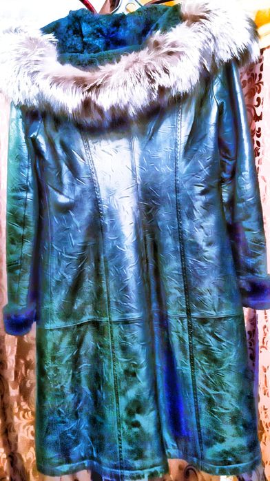 Отдам Две Дубленки Женские за 5000