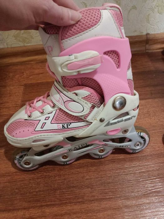 Продам роликовые коньки