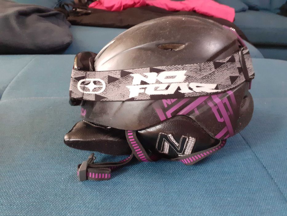 Каска и очила за ски