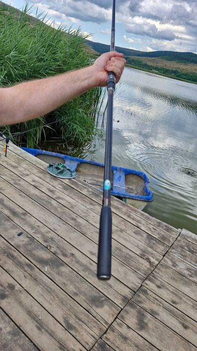Vând lansete baracuda competition 3.90