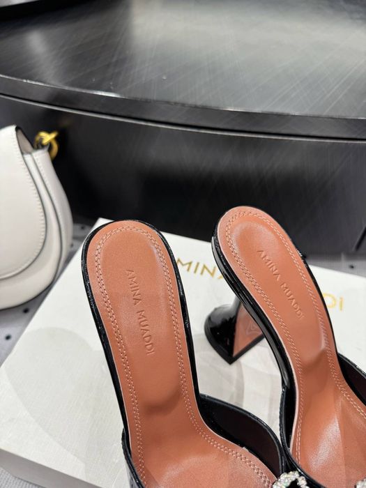 Pantofi Amina Muaddi