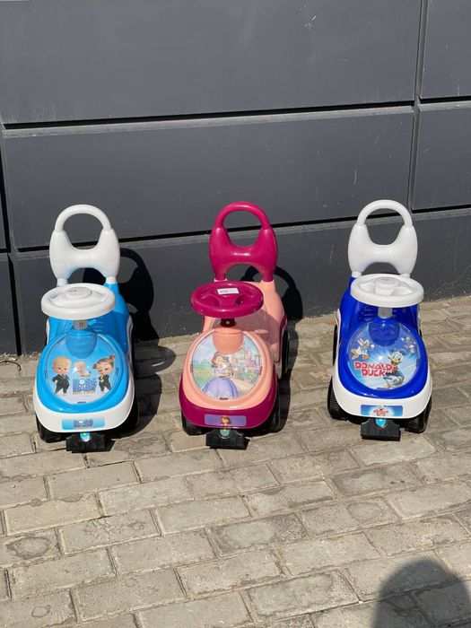 Машина детский новый.