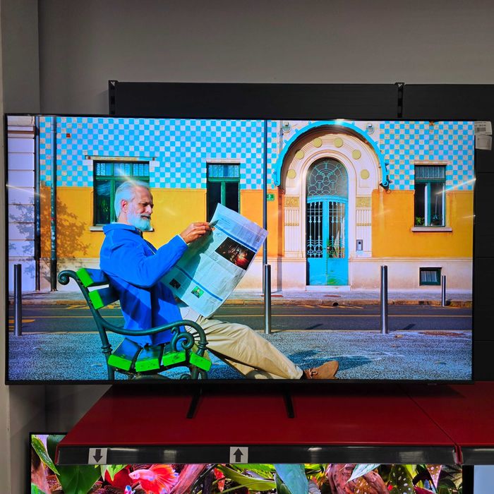 Televizor Smart SAMSUNG Neo QLED 65QN1E 163 cm 4K Mini-LED 120Hz Quantum HDR Dolby Atmos Tizen WiFi Defect Optic Folie Garantie Reselecto