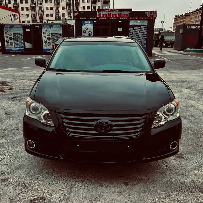 Toyota avalon sotiladi