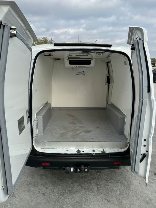 Nissan nv200  duba Frigorifica izoterma la priza 220