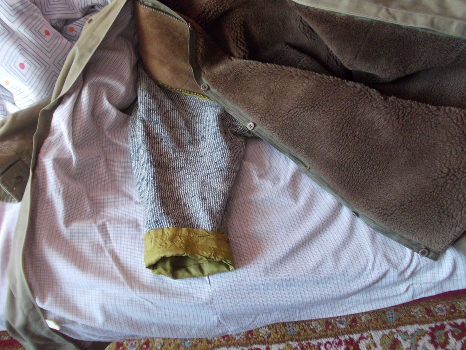 Suba din tercot imblanita si guler Karacul