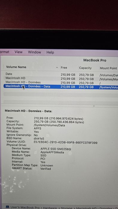 Laptop Apple A1398 i7 16gb 512 ssd cu defecte