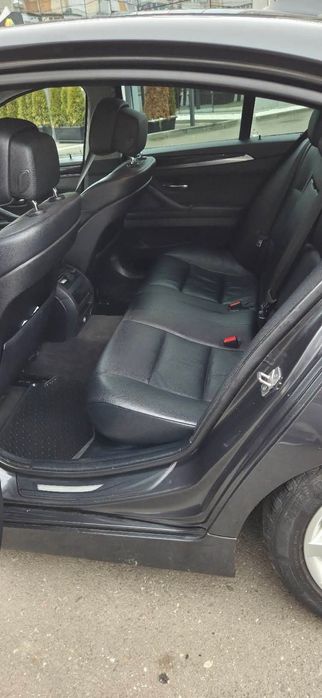 Bmw f10 530d an 2011 propietar in acte