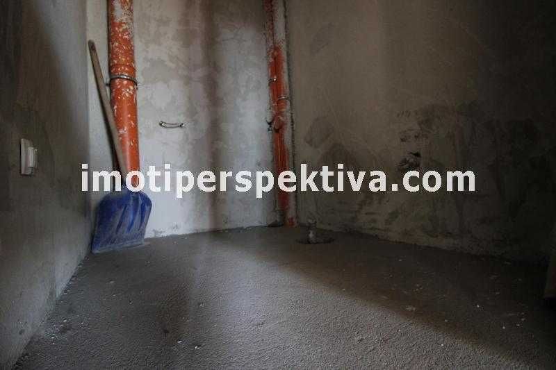Продава се Двустаен апартамент в Пловдив, Христо Смирненски - 82 кв.м за 1330 €/кв.м - Снимка #5