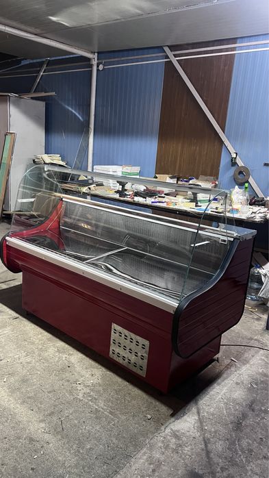 Vitrina frgirofica orizontala pentru mezeluri/ carnuri