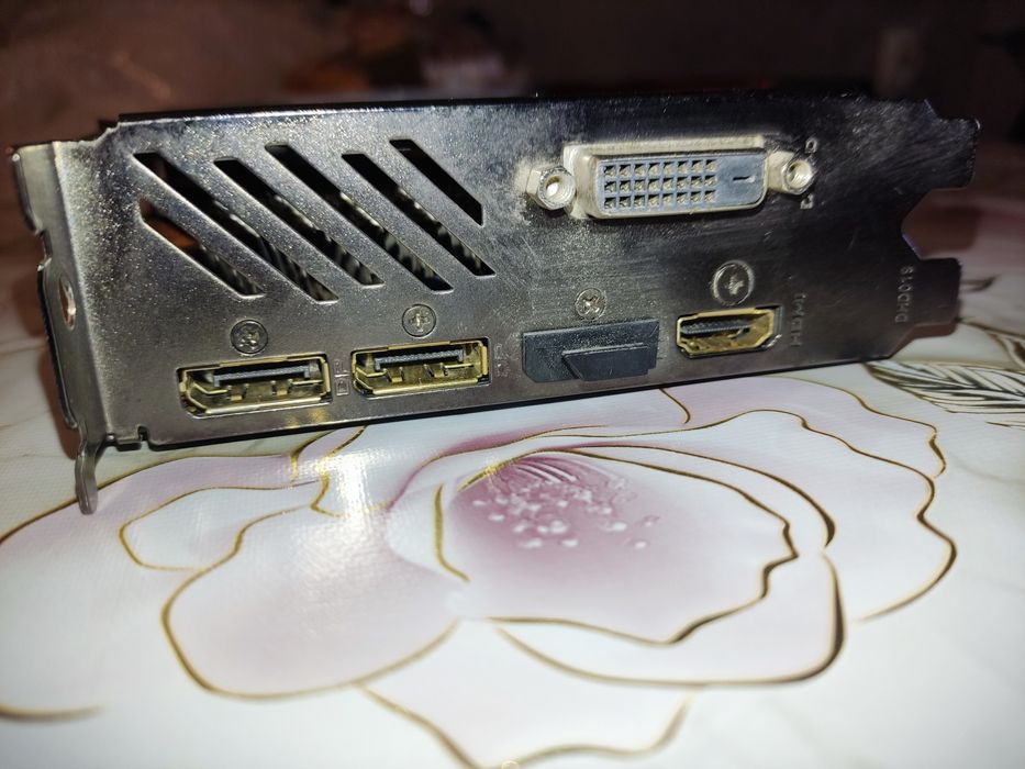 Видеокарта Gigabyte RX 570 8GB