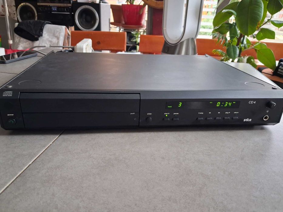 Braun CD4 player