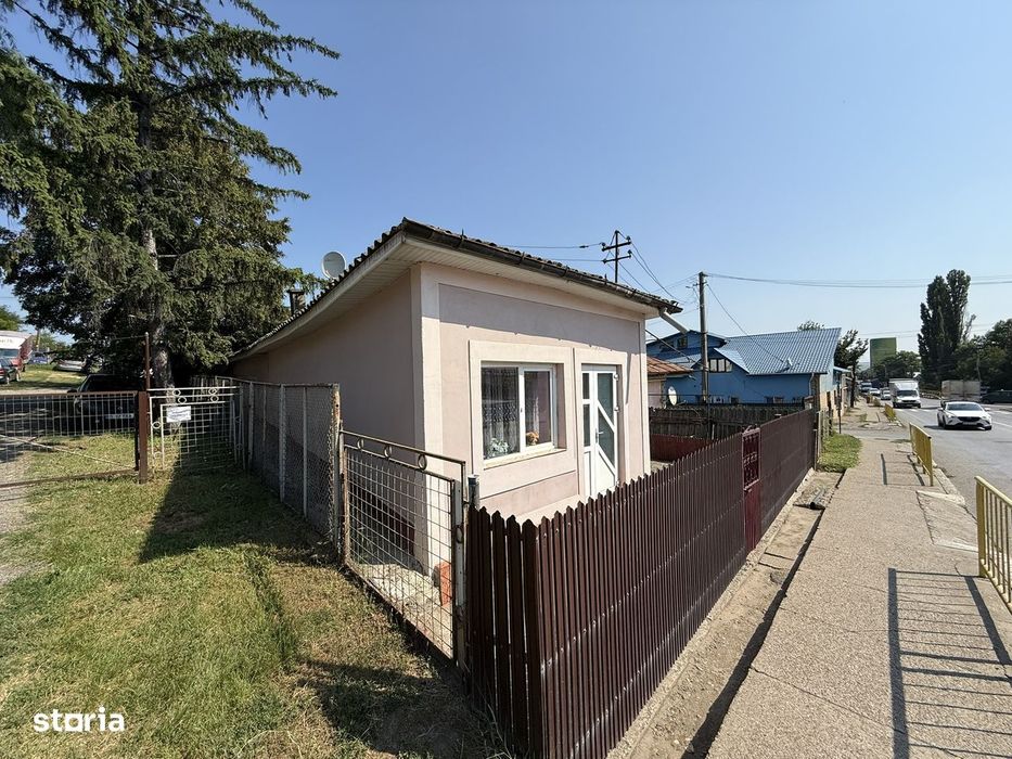Casa de vanzare, la strada, E85, Podu Iloaiei