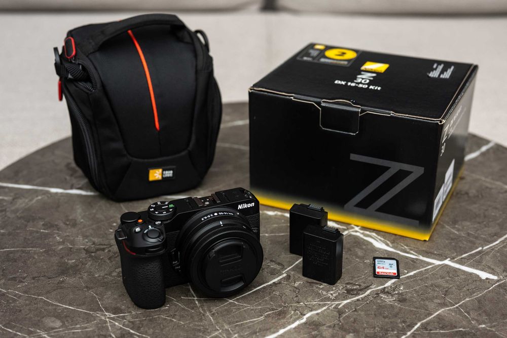 фотоапарат Nikon Z30 + обектив Nikon Z DX 16-50mm VR