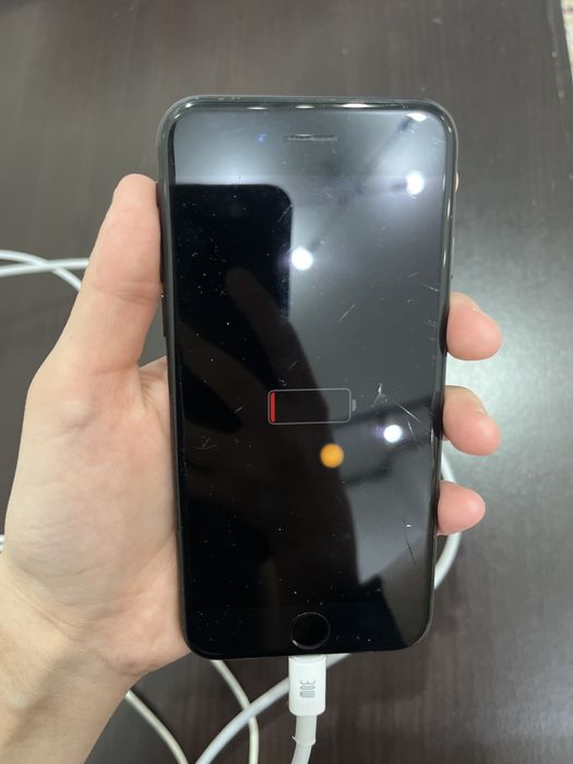 Айфон 7 продам срочно