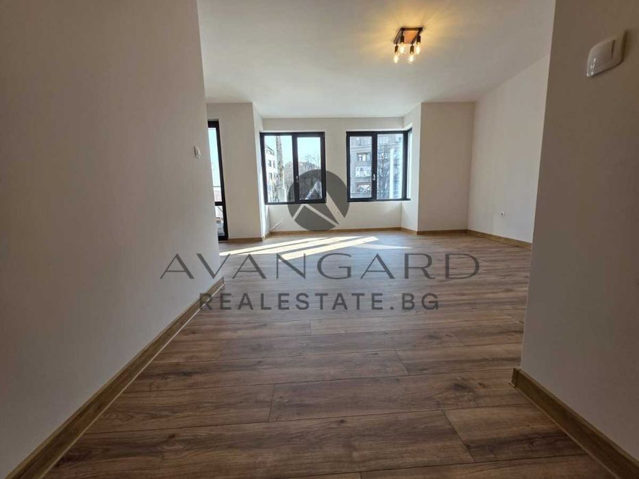 оф.25381 Тристаен до ключ/ Герджика