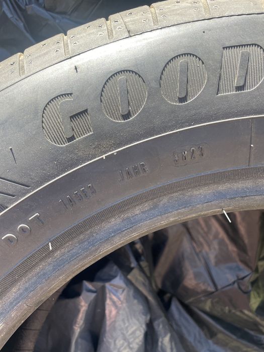 Anvelope 215 65 17 Goodyear