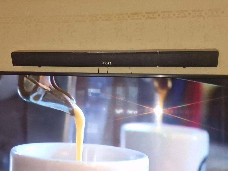 Sony BRAVIA 49” 4K Ultra HD Smart TV + Soundbar AKAI
