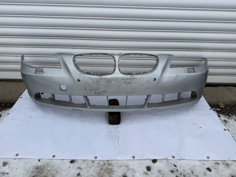 Предна броня за BMW E60 (2003-2007)