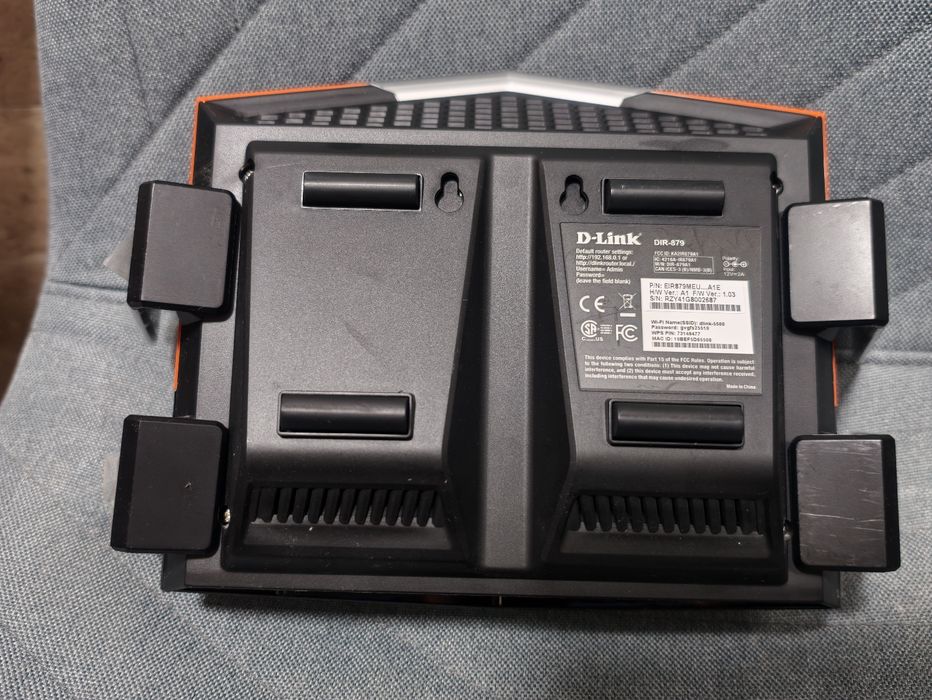 Router D-Link dir-879