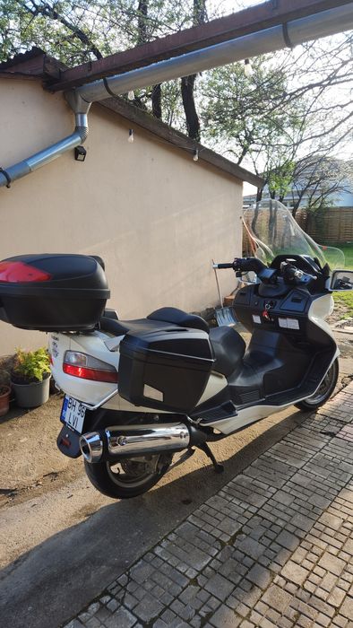 Suzuki burgman 650 Executiv echipat turing,dotări full.