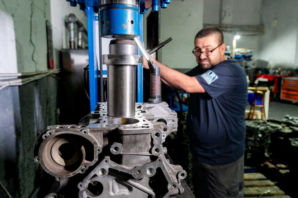 Motor Velar Discovery 5 Jaguar F Pace 2.0 diesel 204DTA REMANUFACTURAT