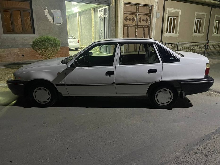 Nexia 1 srochni sotiladi