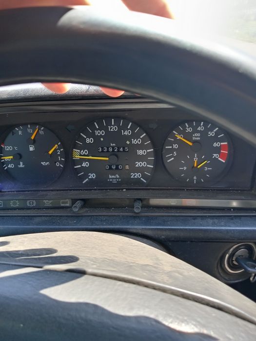 Продам мерседес 190