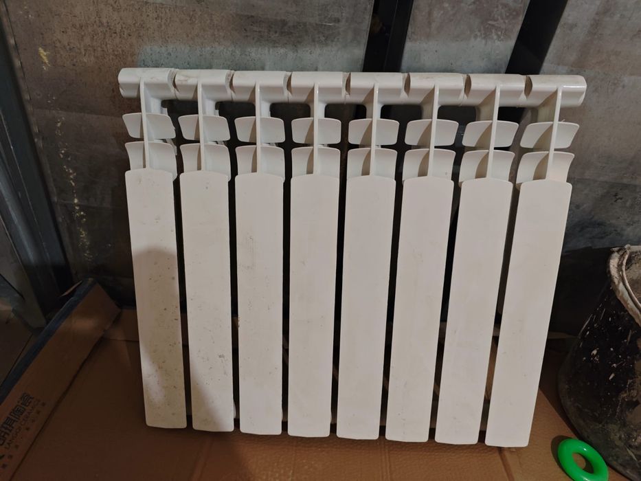 Продам батареи. За секцию 1500 тенге. Есть платная доставка по городу