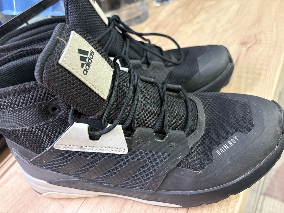 Маратонки Adidas terrex