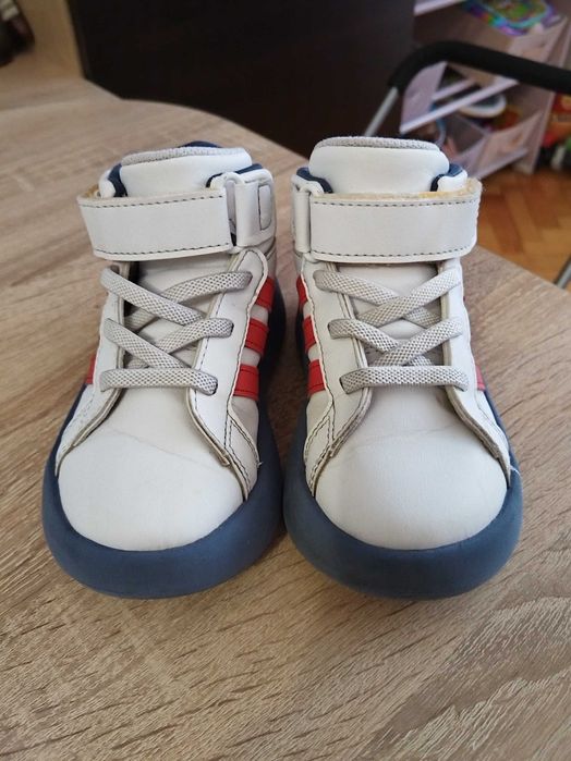 Маратонки на Adidas