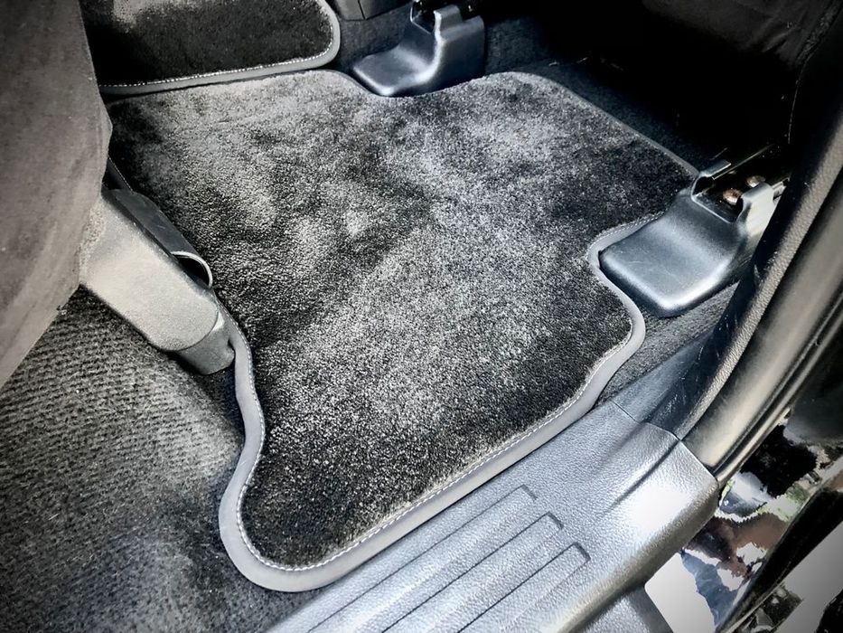 Оригинальные авто коврики на Прадо 150