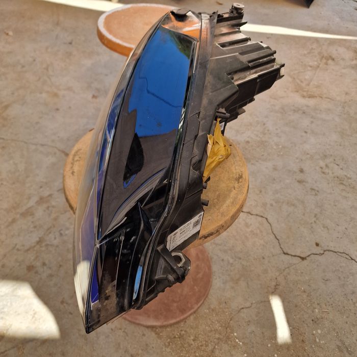 VW GOLF 7 GTE face lift десен фар